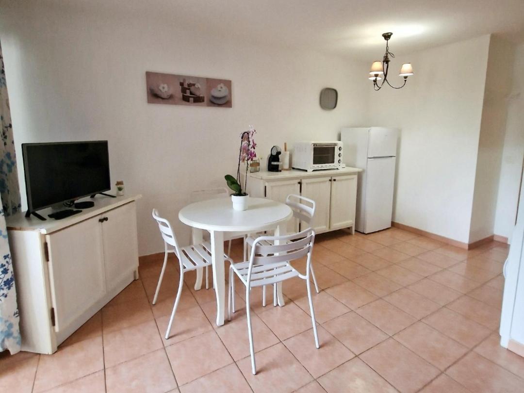 Appartement T2 - Bord De Mer - Piscine 식스포즈레스플라지스 외부 사진